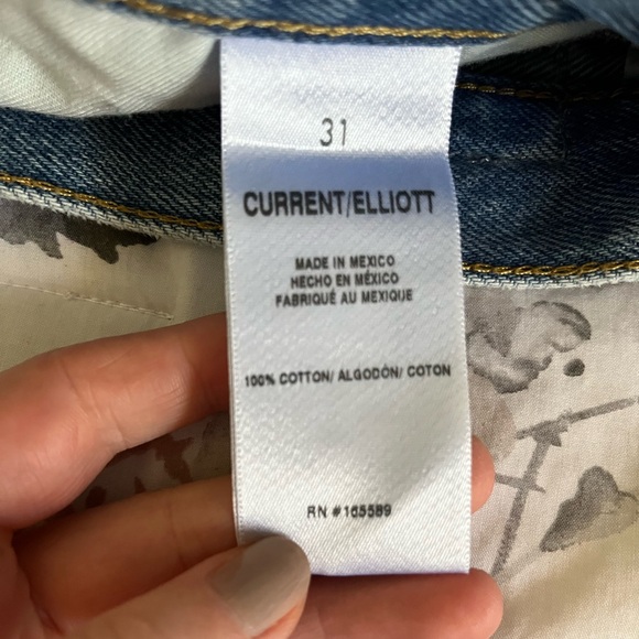 Current/Elliott Mid Rise Shorts - Picture 4 of 4